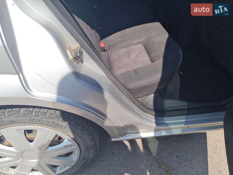 Лифтбек Ford Mondeo 2003 в Днепре