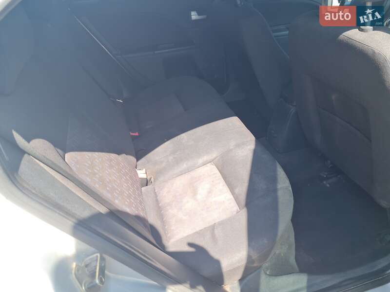 Лифтбек Ford Mondeo 2003 в Днепре