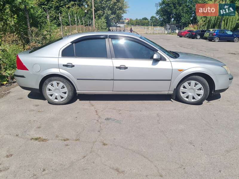 Лифтбек Ford Mondeo 2003 в Днепре