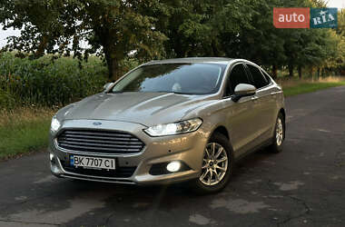Ліфтбек Ford Mondeo 2016 в Рівному