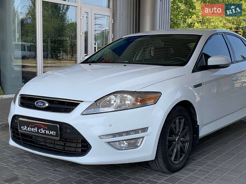 Седан Ford Mondeo 2013 в Николаеве