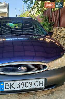 Універсал Ford Mondeo 1998 в Дубні