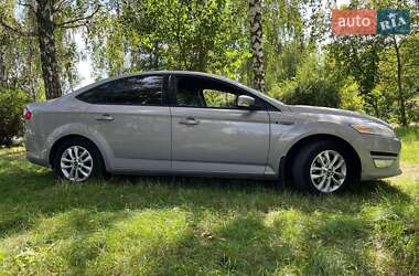 Седан Ford Mondeo 2010 в 
