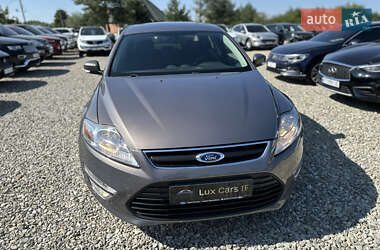 Седан Ford Mondeo 2012 в 