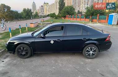 Лифтбек Ford Mondeo 2004 в 