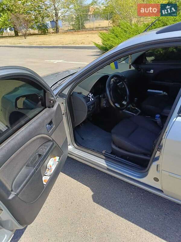 Универсал Ford Mondeo 2004 в Николаеве