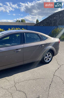 Седан Ford Mondeo 2011 в 