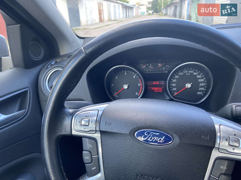 Седан Ford Mondeo 2011 в Борисполе