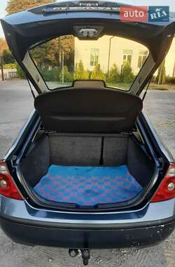 Лифтбек Ford Mondeo 2004 в Павлограде