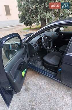 Ліфтбек Ford Mondeo 2006 в Монастириській