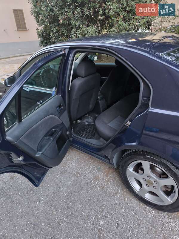 Ліфтбек Ford Mondeo 2006 в Монастириській