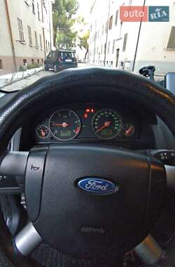 Лифтбек Ford Mondeo 2006 в 