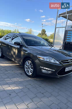 Седан Ford Mondeo 2012 в Луцьку