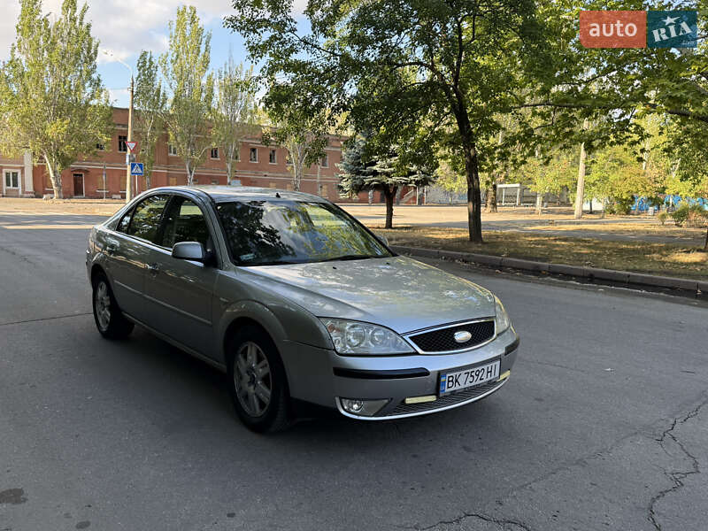 Лифтбек Ford Mondeo 2003 в Николаеве