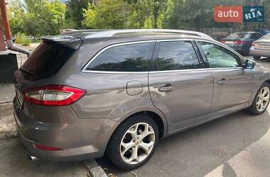 Универсал Ford Mondeo 2011 в 