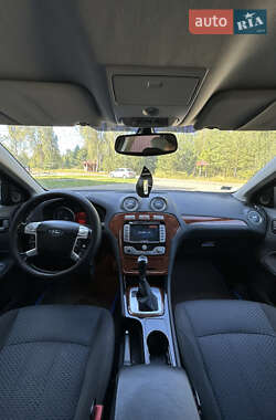Лифтбек Ford Mondeo 2008 в 