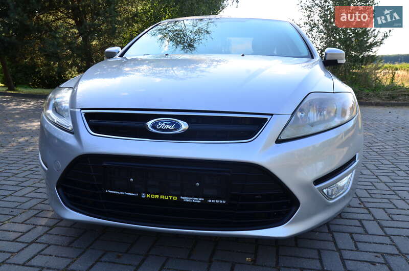 Седан Ford Mondeo 2013 в Дрогобыче