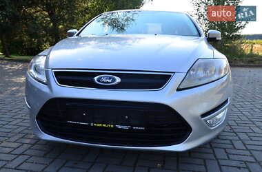 Седан Ford Mondeo 2013 в 