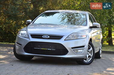 Седан Ford Mondeo 2013 в 