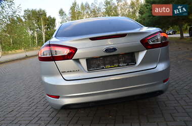 Седан Ford Mondeo 2013 в 