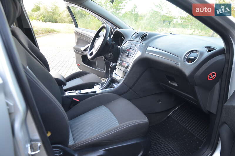 Седан Ford Mondeo 2013 в Дрогобыче