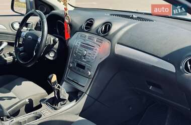 Лифтбек Ford Mondeo 2009 в 