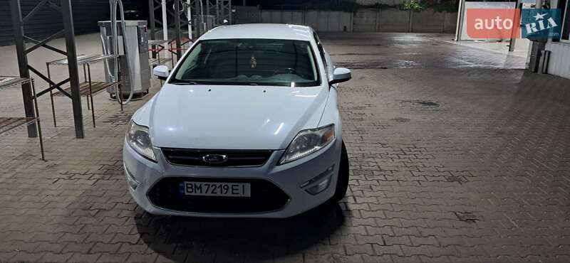 Седан Ford Mondeo 2012 в Сумах