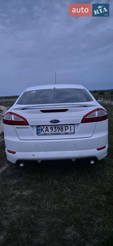 Лифтбек Ford Mondeo 2008 в Киеве