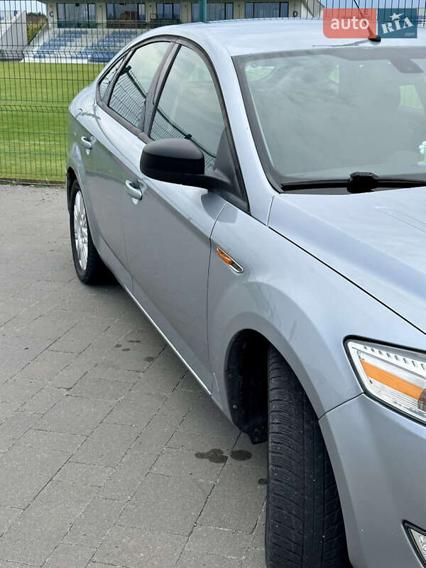 Лифтбек Ford Mondeo 2008 в Ужгороде