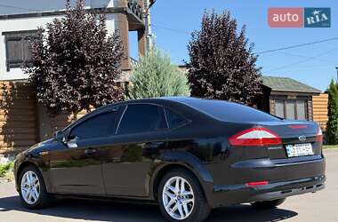 Седан Ford Mondeo 2010 в 