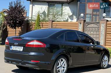 Седан Ford Mondeo 2010 в 