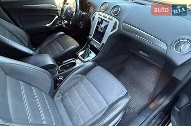 Седан Ford Mondeo 2010 в 