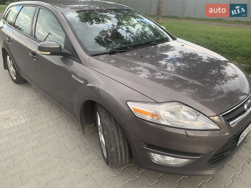Универсал Ford Mondeo 2010 в Львове