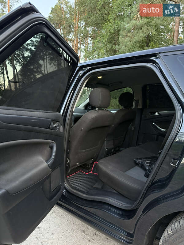 Универсал Ford Mondeo 2011 в Ровно