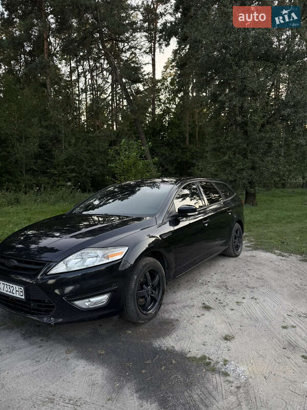 Универсал Ford Mondeo 2011 в Ровно