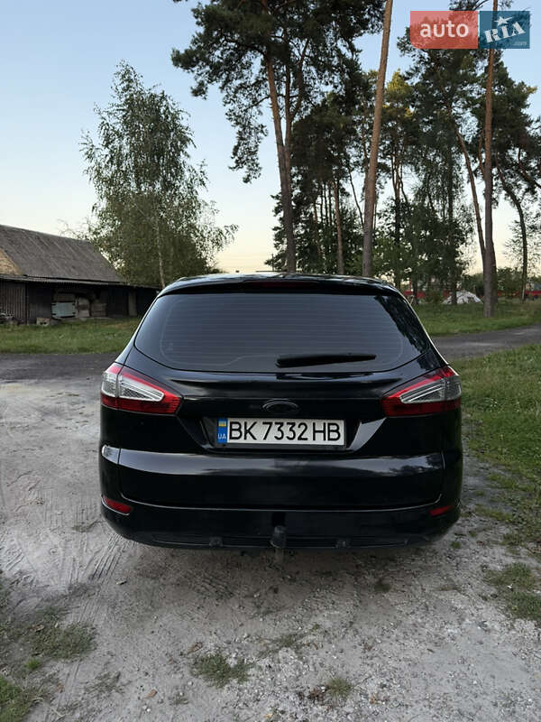 Универсал Ford Mondeo 2011 в Ровно