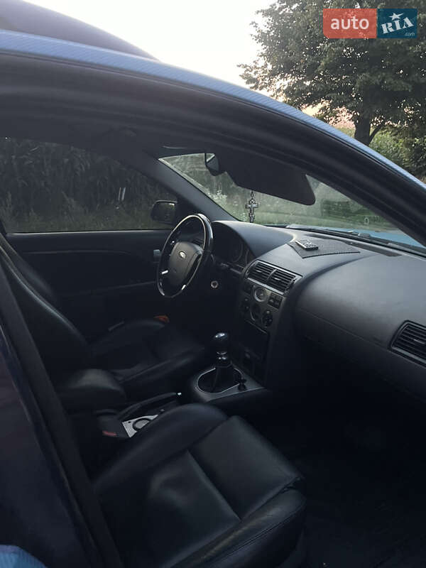 Универсал Ford Mondeo 2000 в Ровно