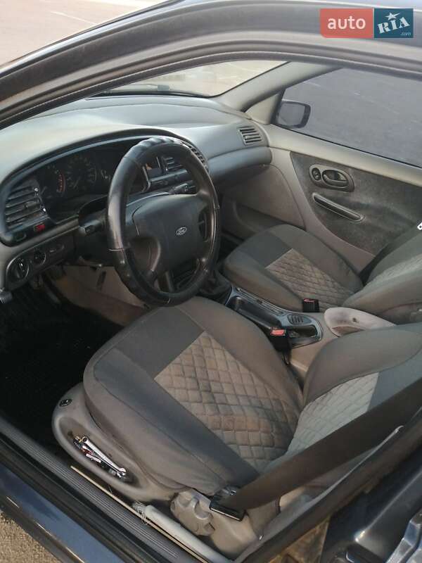 Седан Ford Mondeo 1993 в Житомире