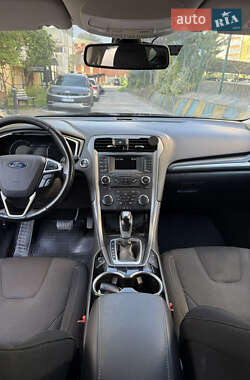 Лифтбек Ford Mondeo 2015 в 