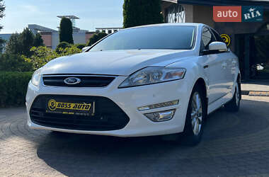 Седан Ford Mondeo 2012 в 