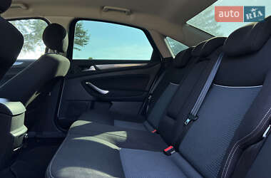 Седан Ford Mondeo 2012 в 