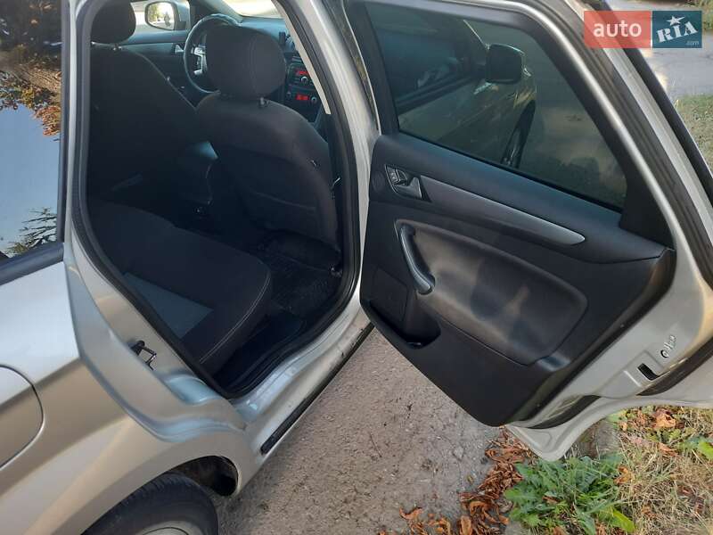 Универсал Ford Mondeo 2011 в Тернополе