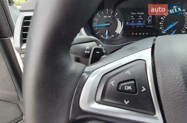 Седан Ford Mondeo 2016 в 