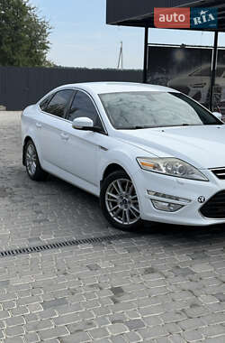 Седан Ford Mondeo 2011 в 
