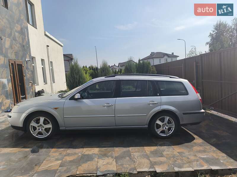 Универсал Ford Mondeo 2001 в Берёзовке