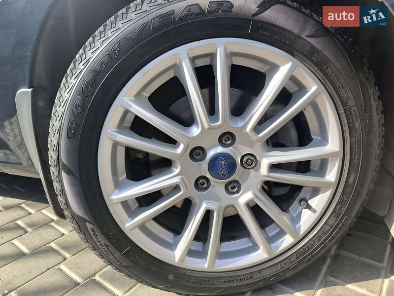 Седан Ford Mondeo 2011 в Одесі