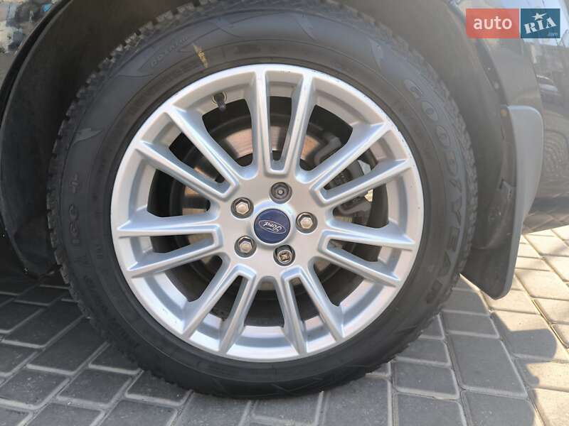 Седан Ford Mondeo 2011 в Одесі