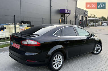 Седан Ford Mondeo 2011 в 