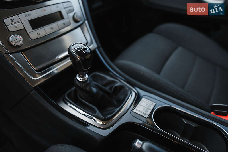 Универсал Ford Mondeo 2010 в Бучаче