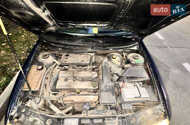Ліфтбек Ford Mondeo 1994 в Хмільнику